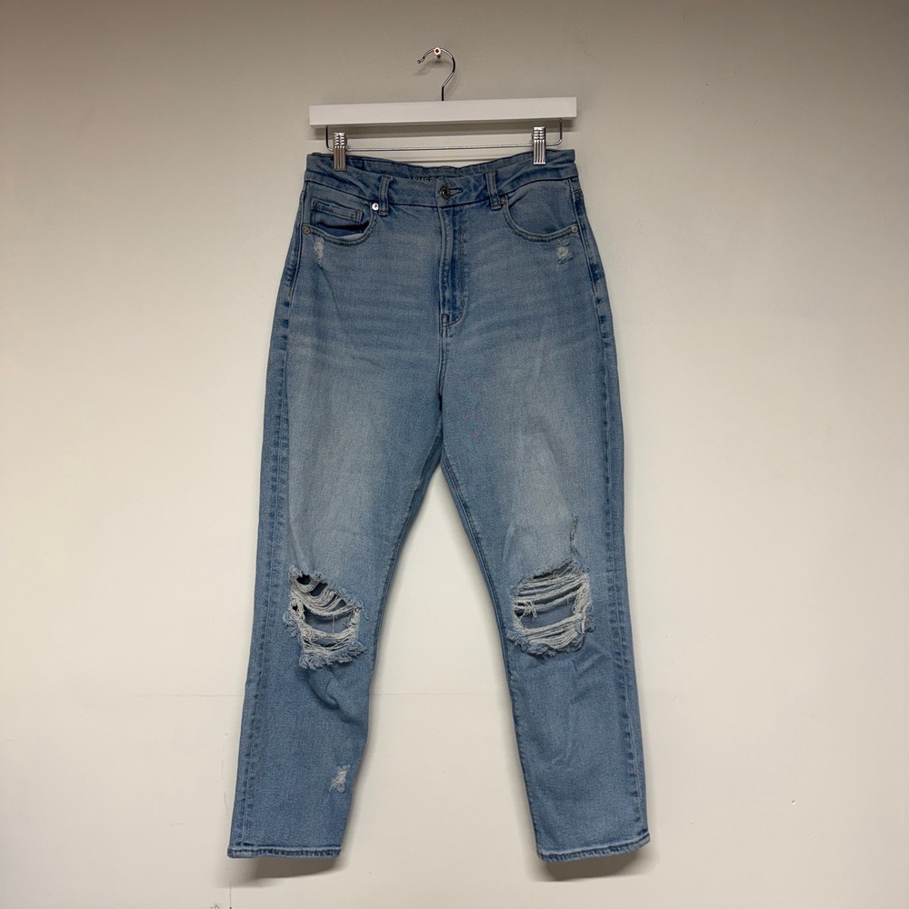 American Eagle Women Blue Curvy Mom Jean Size 8 Distressed High Rise Denim